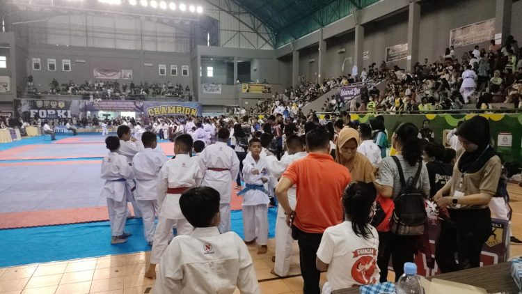 Turnamen Karate dan Festival Karate Memperebutkan Piala Ketua KONI Kota Palembang