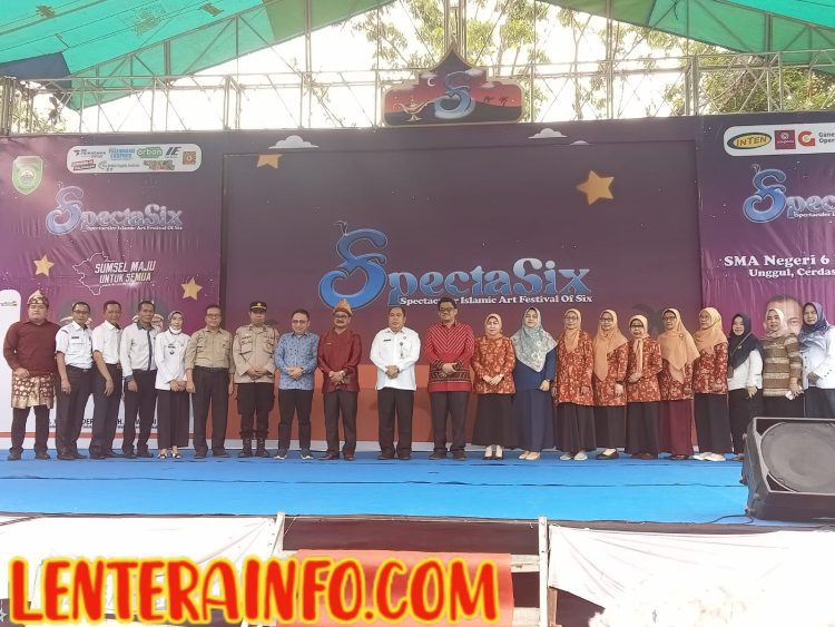 SMA Negri 6 Mengadakan Spectaculer Islamic Art Festival Of Six Yang Sangat Megah