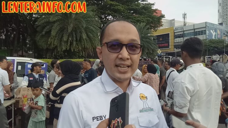 HIPMI Peduli Bagikan Ribuan Takjil Kepada Masyarakat