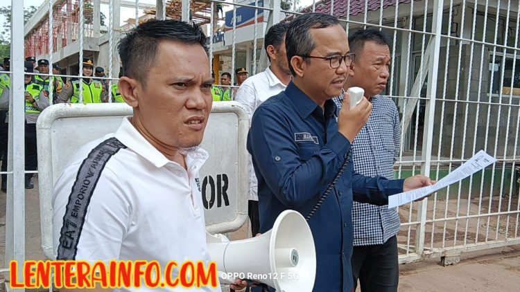 Dua Lembaga Pemantau Antikorupsi, Sriwijaya Corruption Watch dan CACA Sumsel Datangi Kejati Sumsel Ada Apa..?
