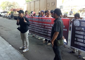 Puluhan Massa A2KI Datangin Kantor Walikota terkait Dugaan PT Jevanda Brother Palembang Kebal Hukum